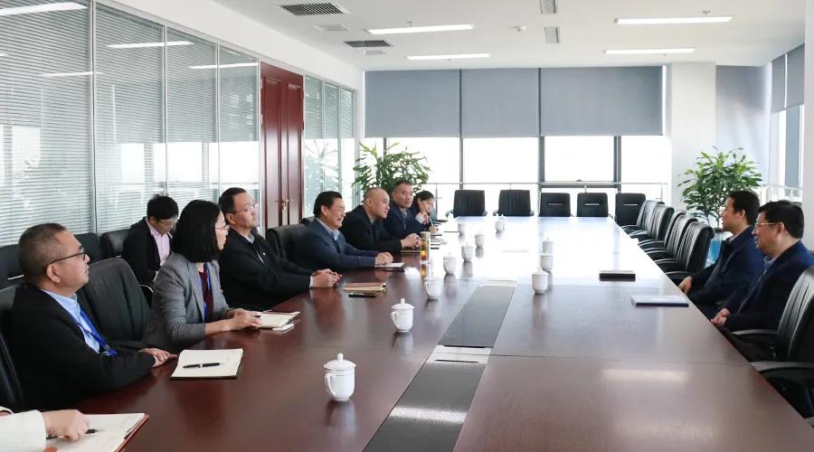 �۷���ʹ���-��Ӫ��ȫ,����һ·�ɳ�