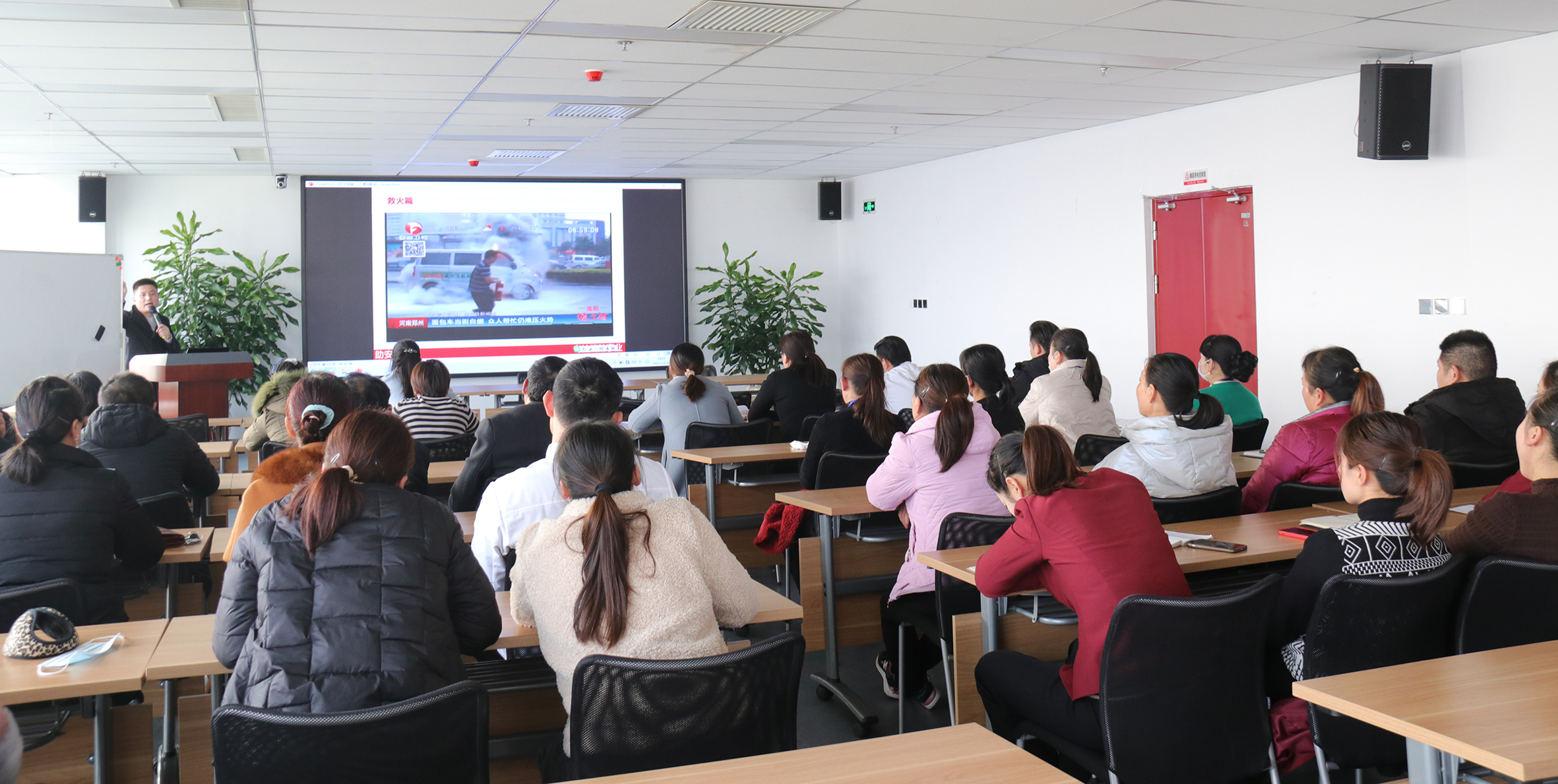 �۷���ʹ���-��Ӫ��ȫ,����һ·�ɳ�