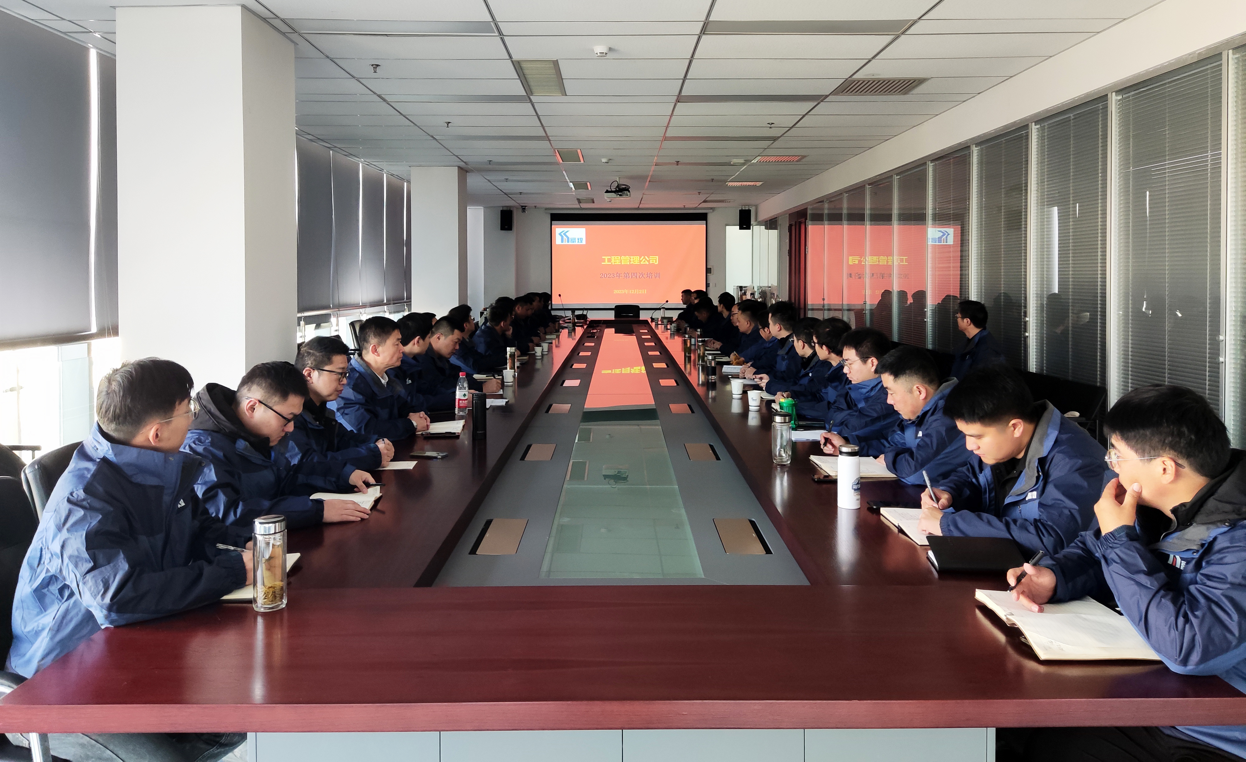 �۷���ʹ���-��Ӫ��ȫ,����һ·�ɳ�