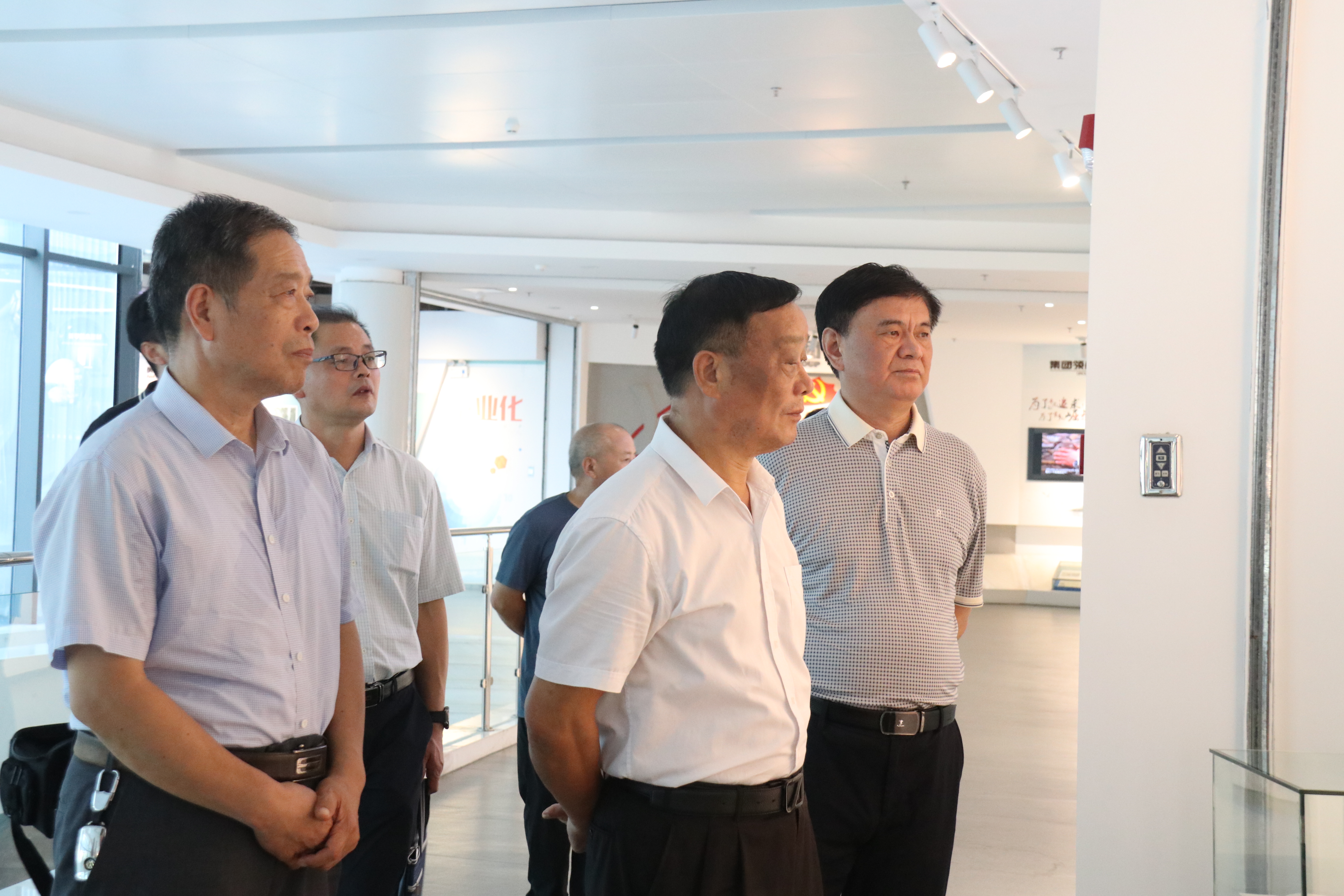 �۷���ʹ���-��Ӫ��ȫ,����һ·�ɳ�