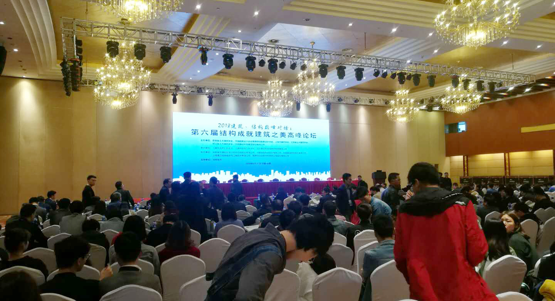 �۷���ʹ���-��Ӫ��ȫ,����һ·�ɳ�