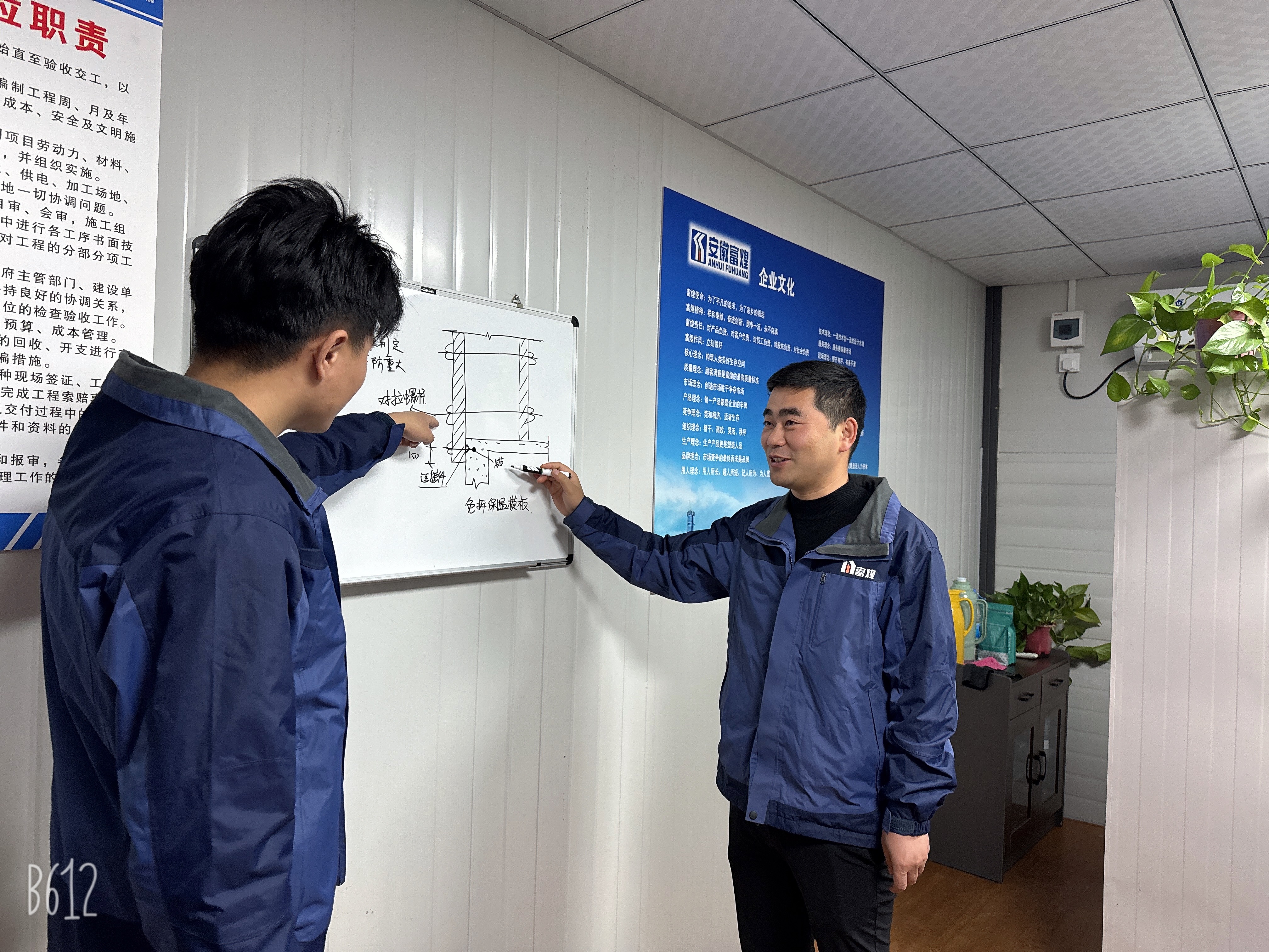 �۷���ʹ���-��Ӫ��ȫ,����һ·�ɳ�