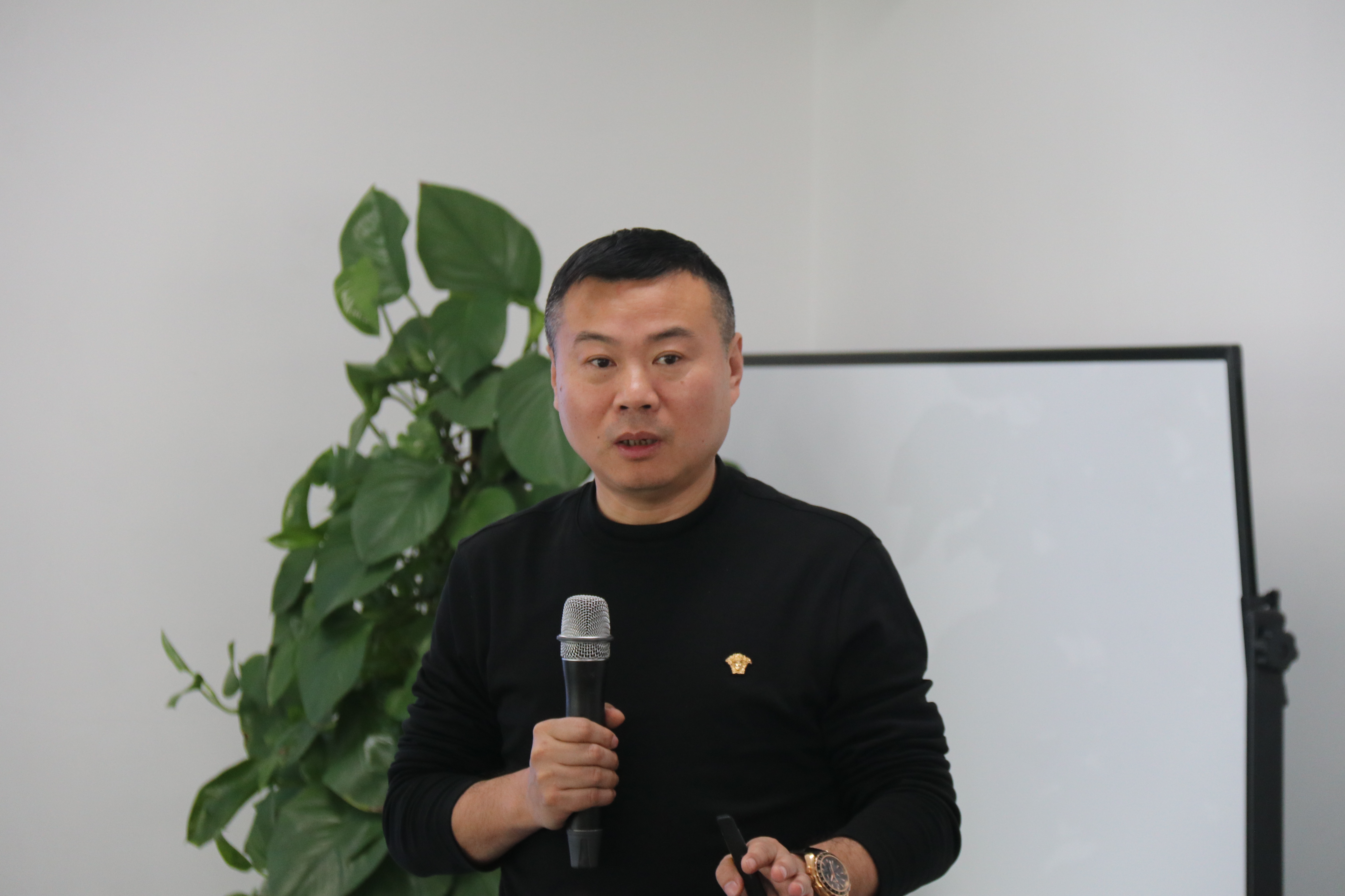 �۷���ʹ���-��Ӫ��ȫ,����һ·�ɳ�