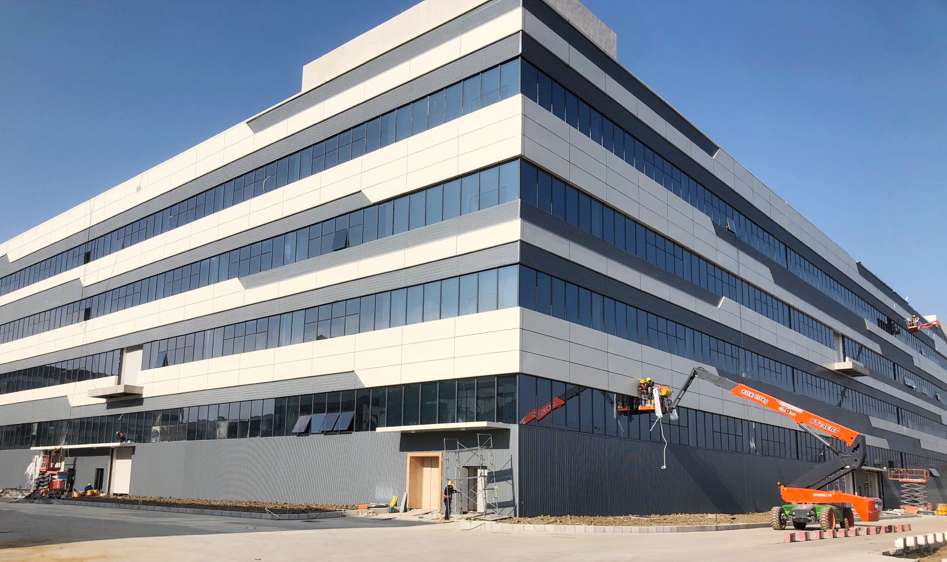 �۷���ʹ���-��Ӫ��ȫ,����һ·�ɳ�