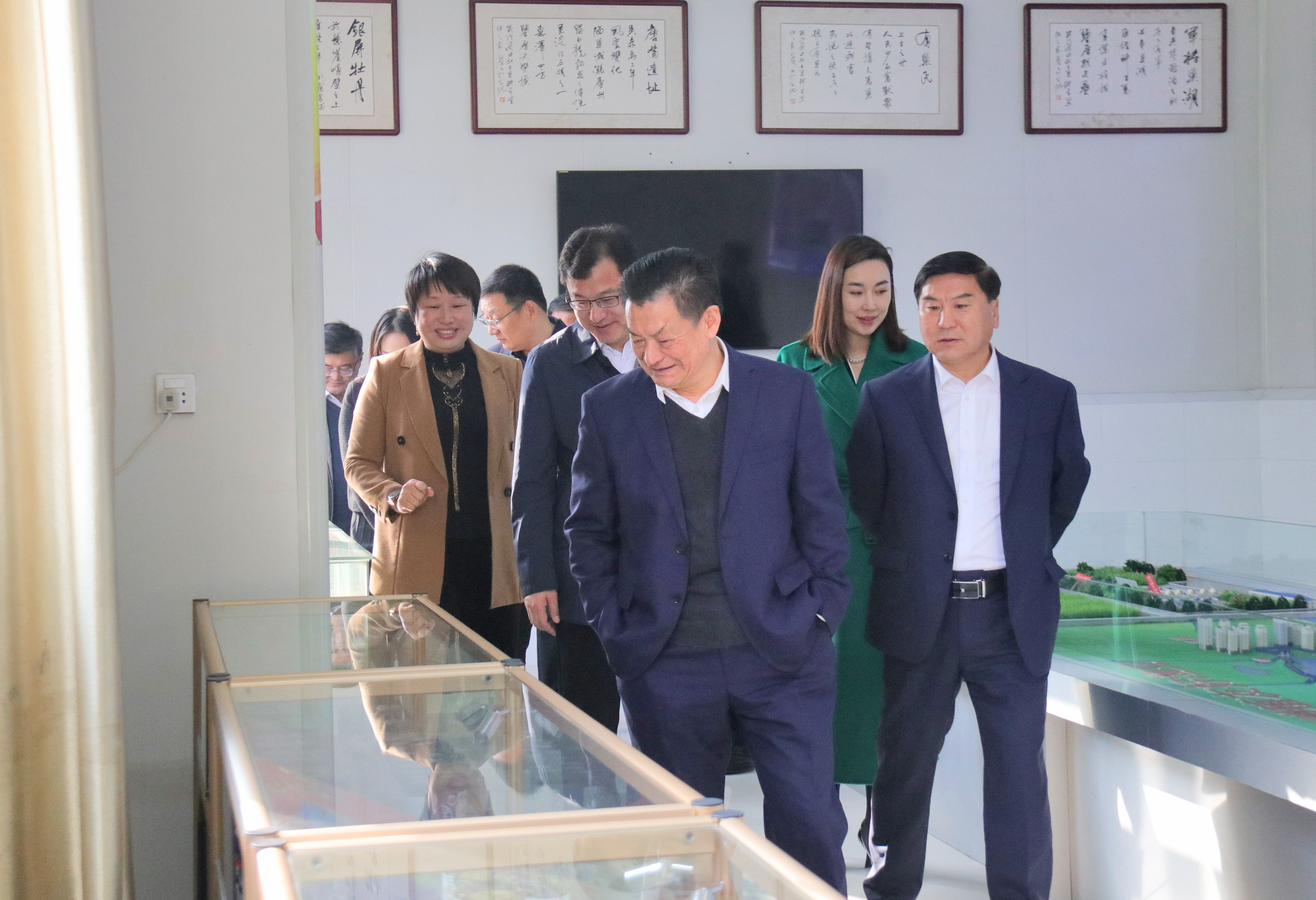 �۷���ʹ���-��Ӫ��ȫ,����һ·�ɳ�