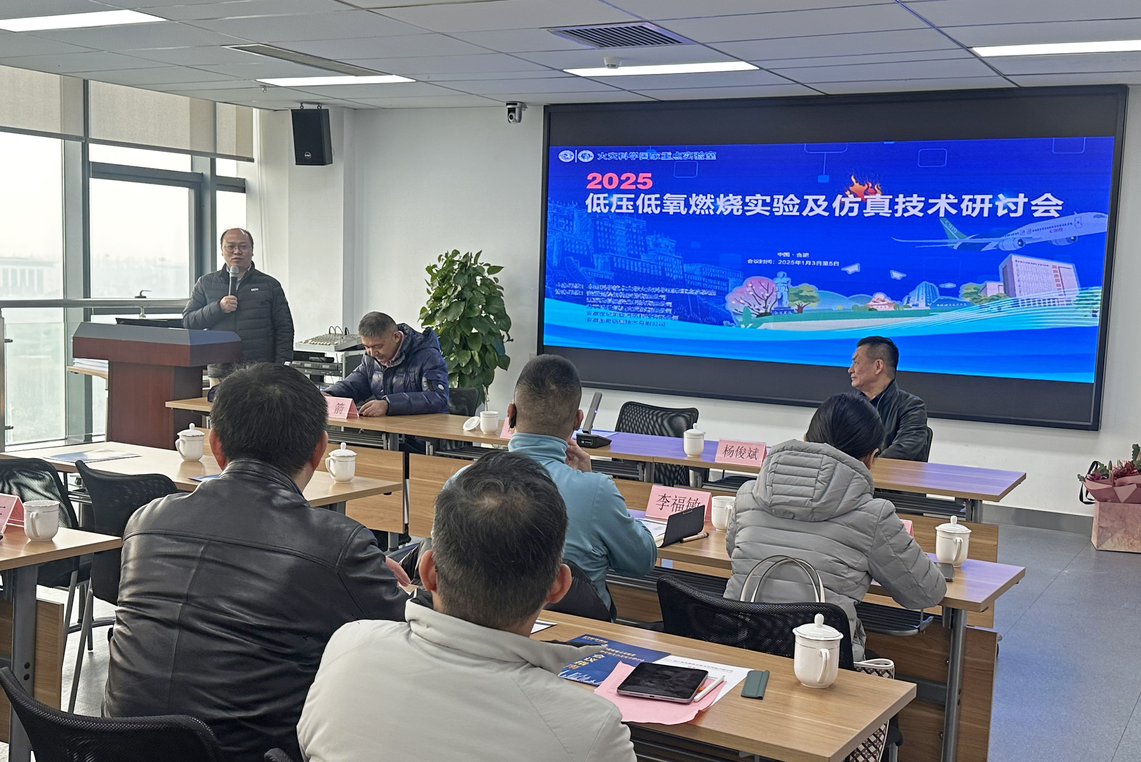 �۷���ʹ���-��Ӫ��ȫ,����һ·�ɳ�