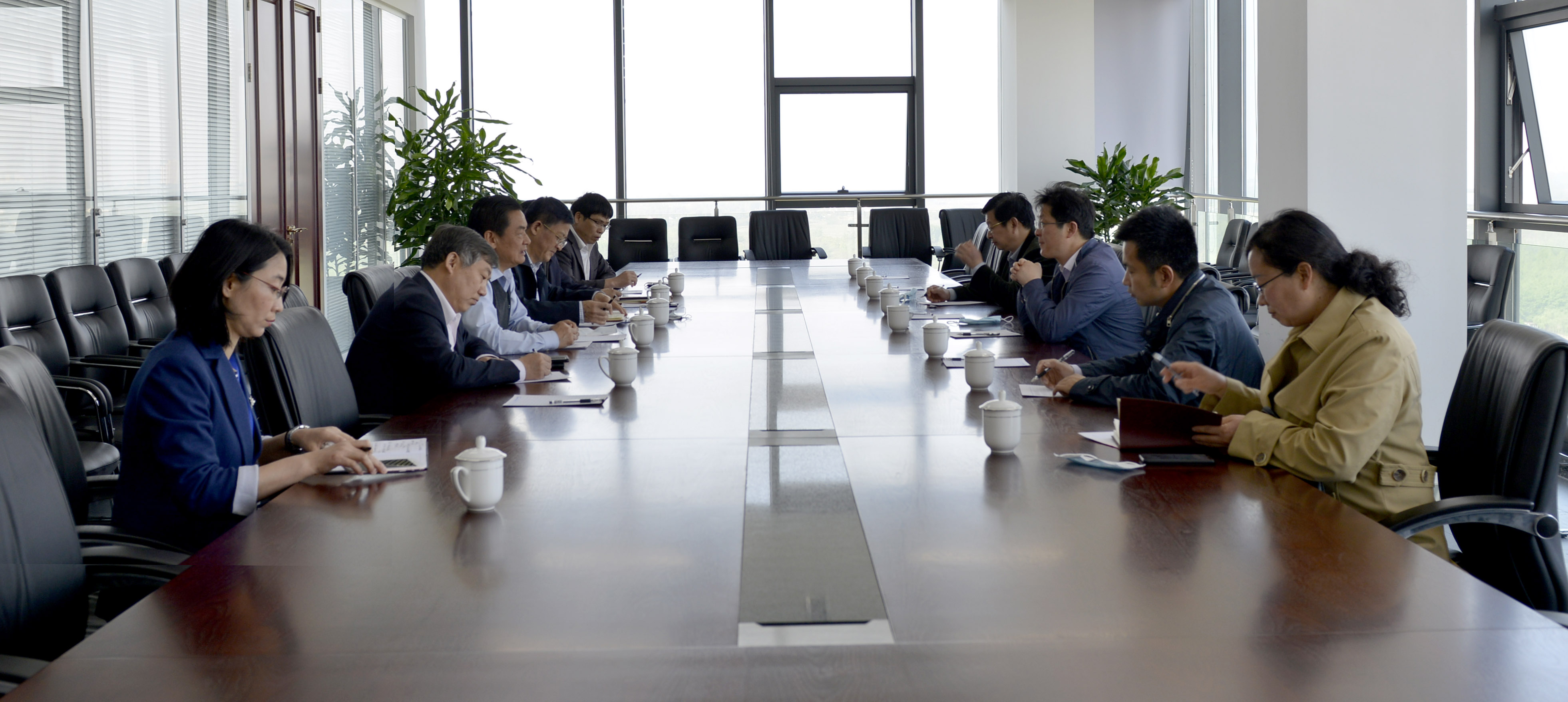 0429 巅峰国际官网-钻营健全,你我一路成长