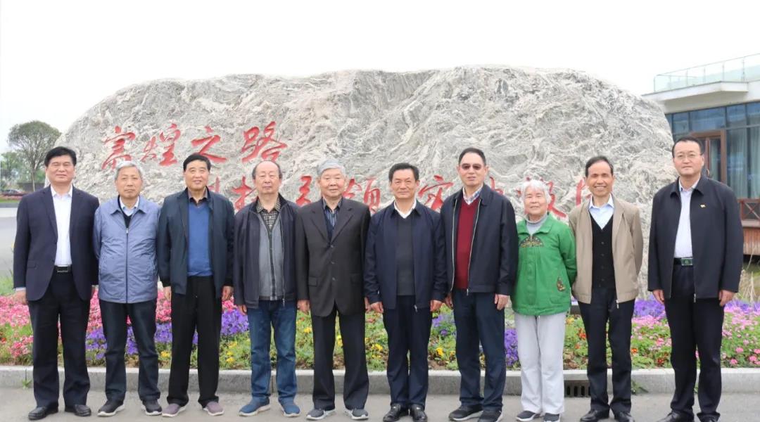 �۷���ʹ���-��Ӫ��ȫ,����һ·�ɳ�