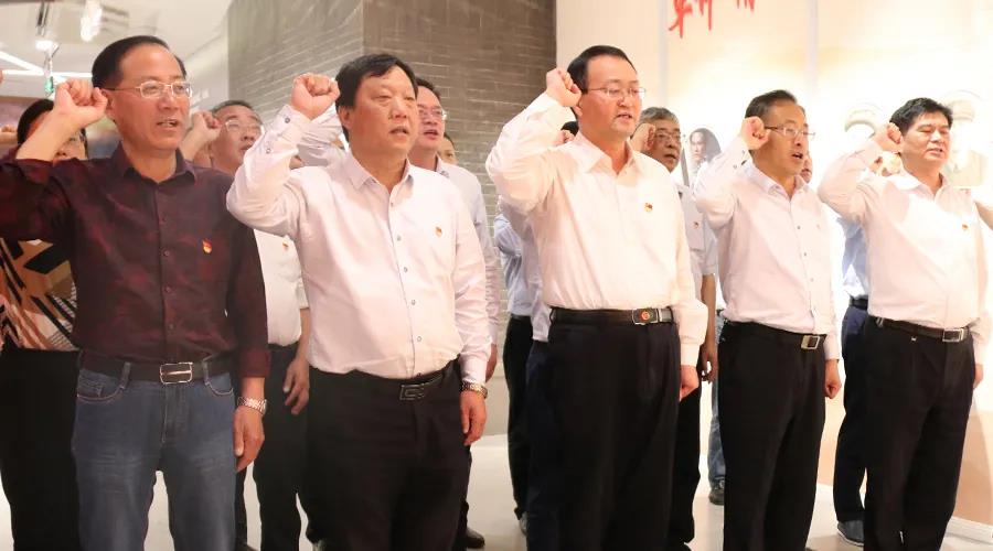 �۷���ʹ���-��Ӫ��ȫ,����һ·�ɳ�