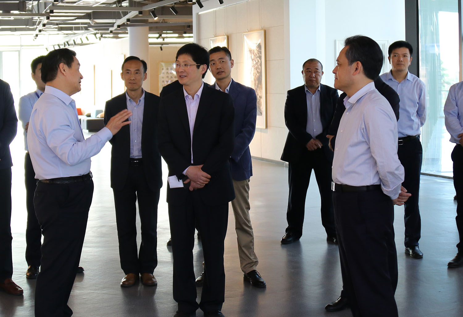 �۷���ʹ���-��Ӫ��ȫ,����һ·�ɳ�