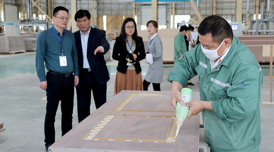 050811 巅峰国际官网-钻营健全,你我一路成长