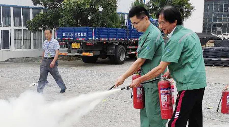 �۷���ʹ���-��Ӫ��ȫ,����һ·�ɳ�