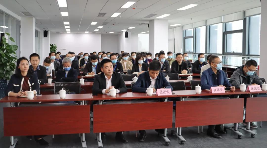 �۷���ʹ���-��Ӫ��ȫ,����һ·�ɳ�