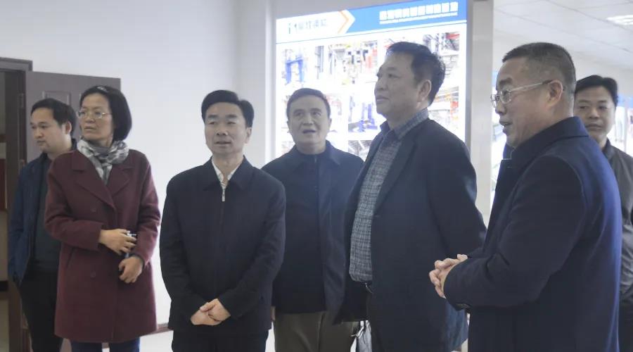 �۷���ʹ���-��Ӫ��ȫ,����һ·�ɳ�