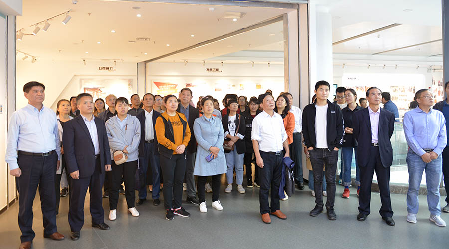 �۷���ʹ���-��Ӫ��ȫ,����һ·�ɳ�