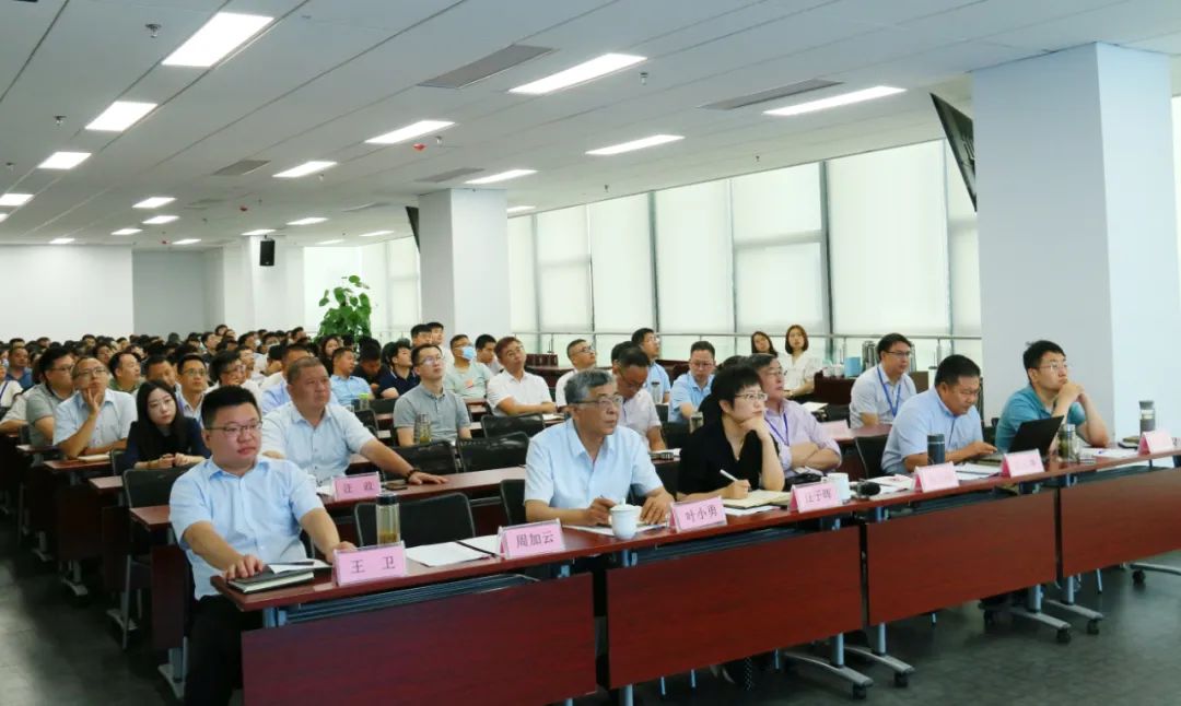 �۷���ʹ���-��Ӫ��ȫ,����һ·�ɳ�