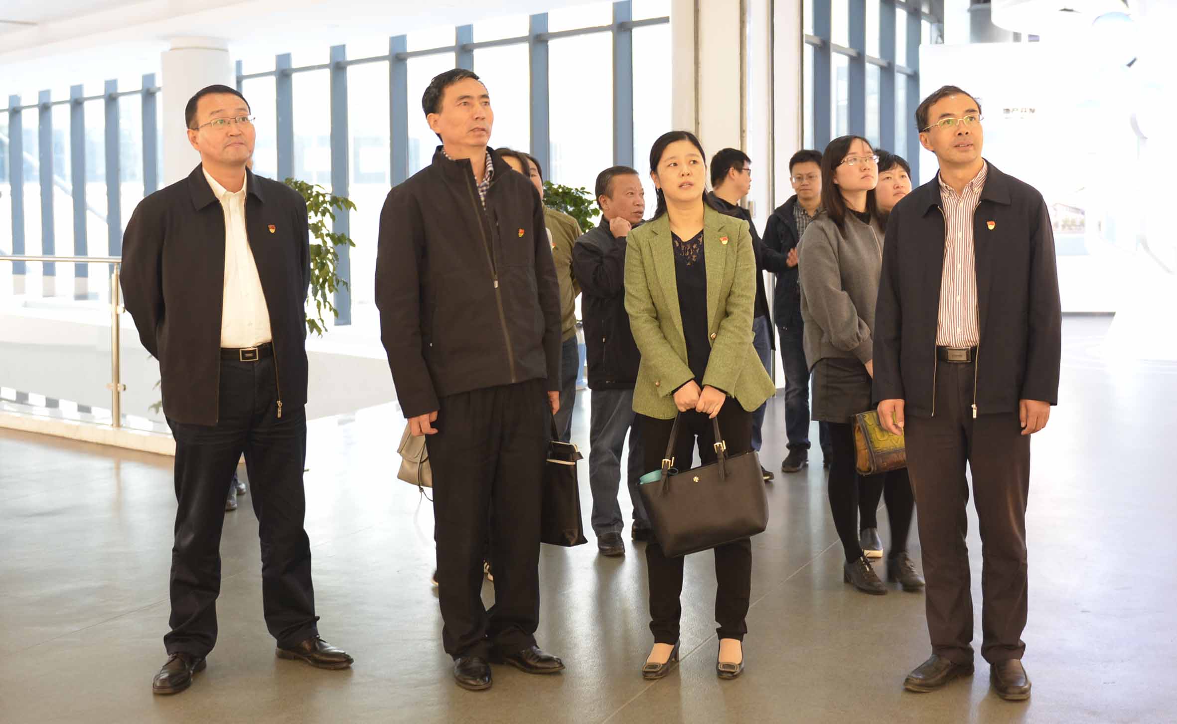 �۷���ʹ���-��Ӫ��ȫ,����һ·�ɳ�