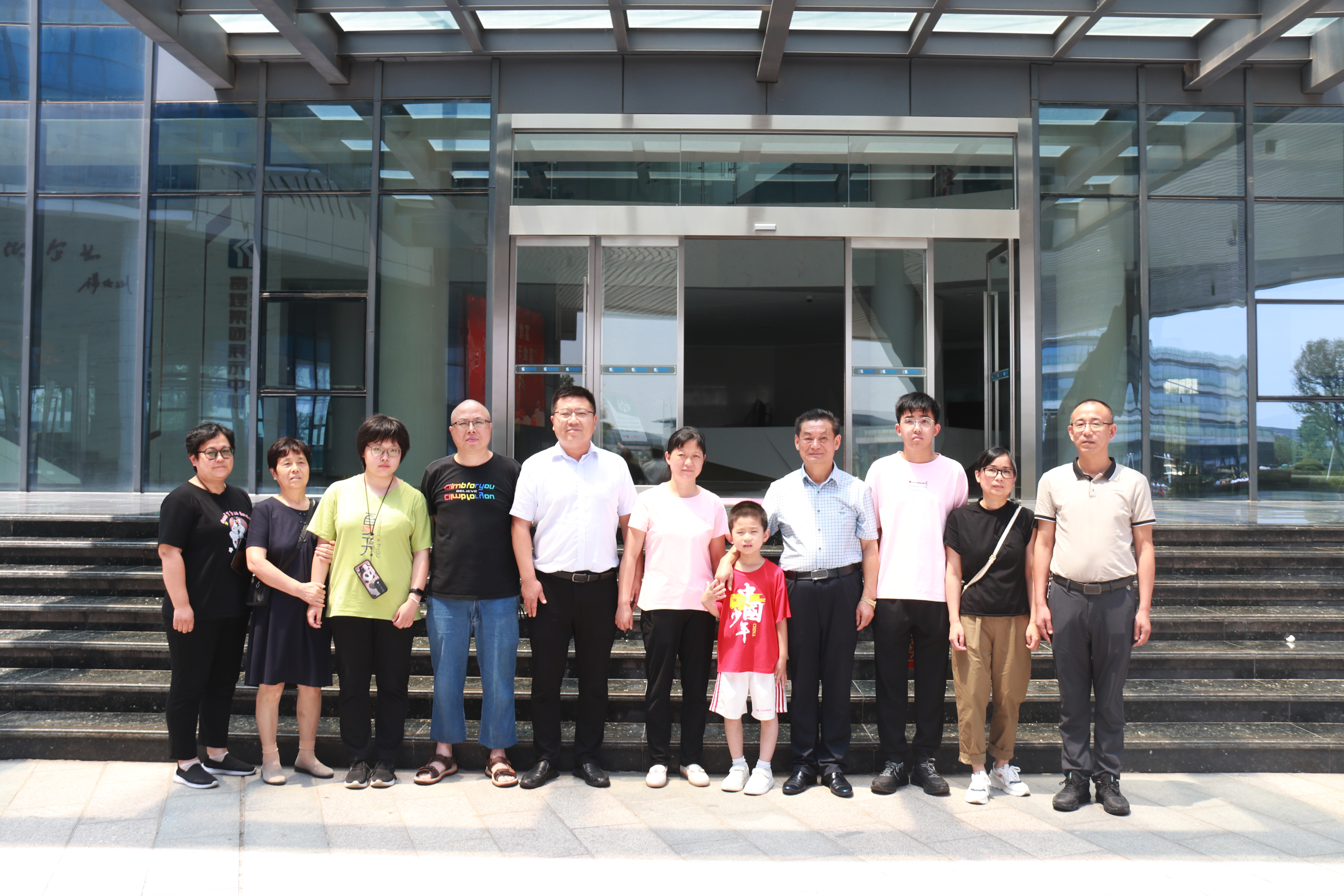 �۷���ʹ���-��Ӫ��ȫ,����һ·�ɳ�