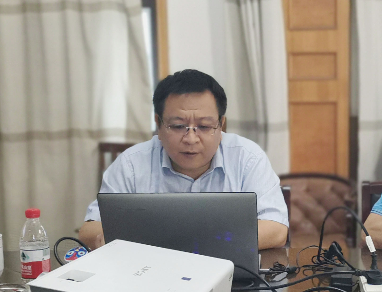 �۷���ʹ���-��Ӫ��ȫ,����һ·�ɳ�