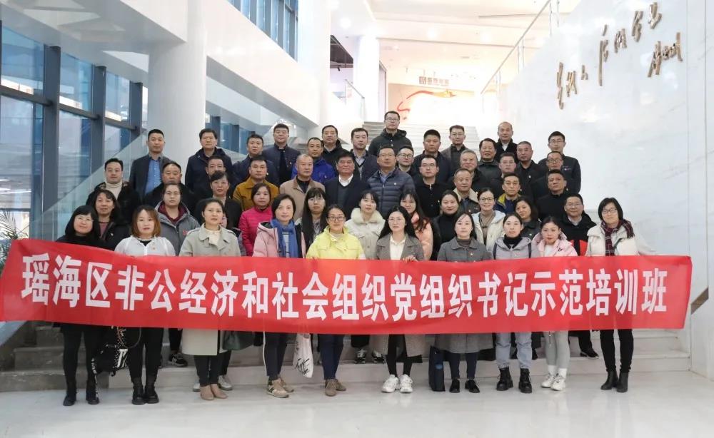 �۷���ʹ���-��Ӫ��ȫ,����һ·�ɳ�