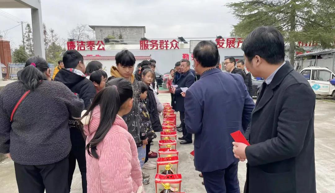 �۷���ʹ���-��Ӫ��ȫ,����һ·�ɳ�