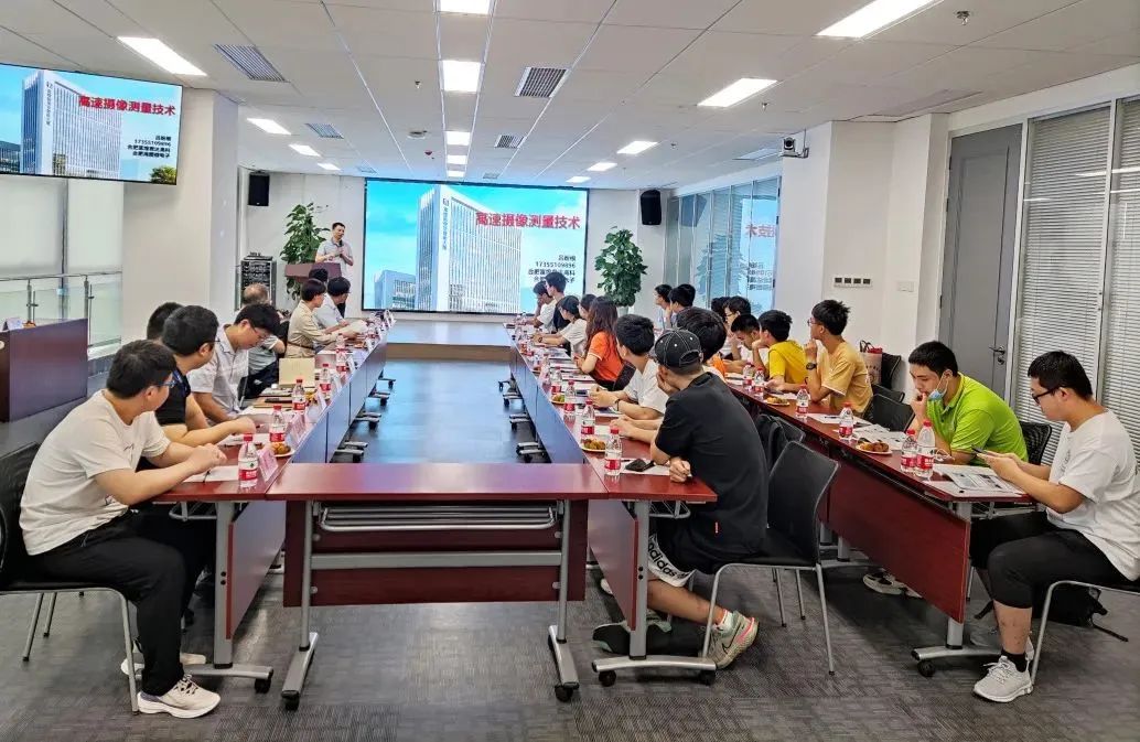 �۷���ʹ���-��Ӫ��ȫ,����һ·�ɳ�