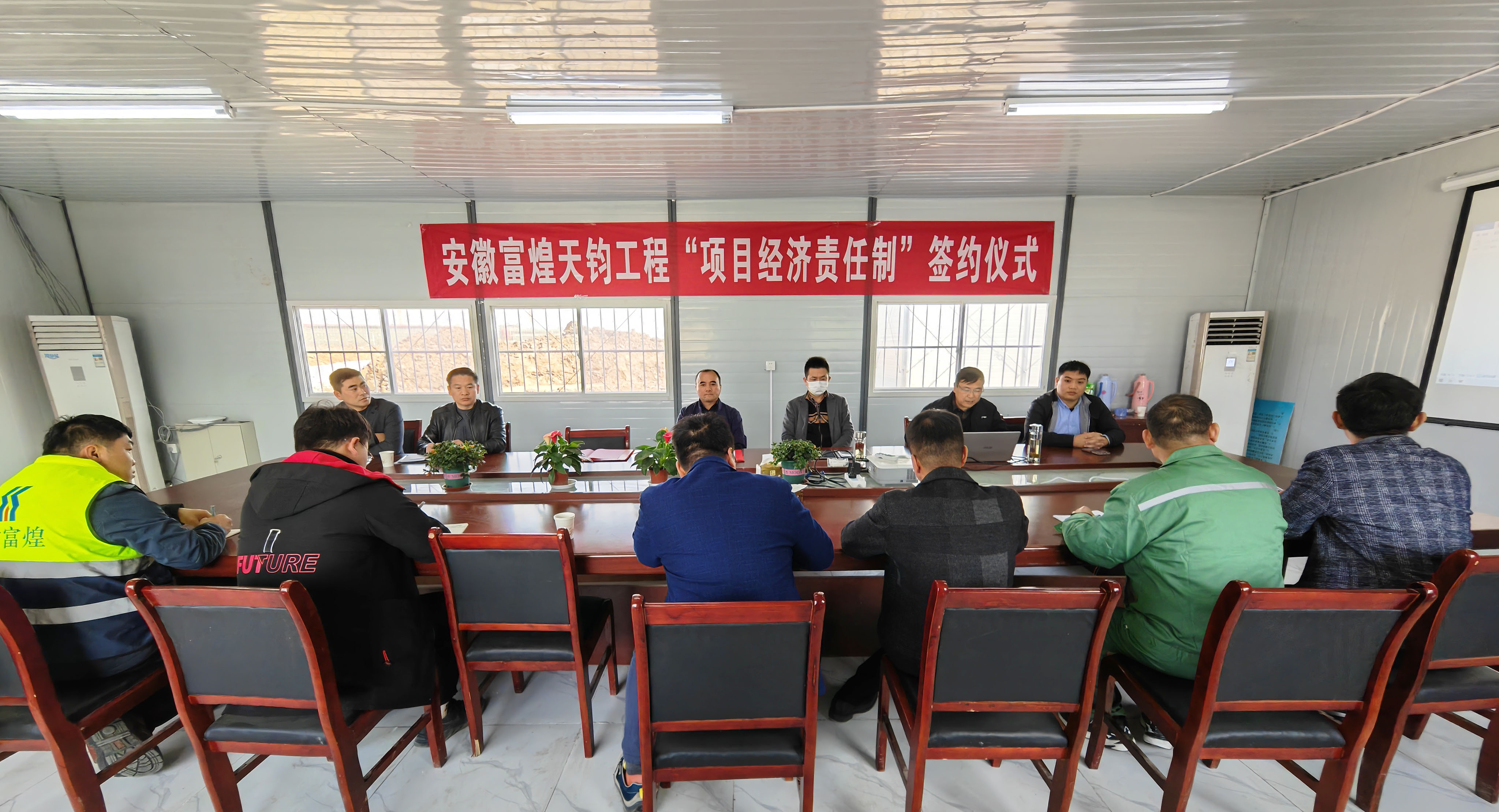 �۷���ʹ���-��Ӫ��ȫ,����һ·�ɳ�