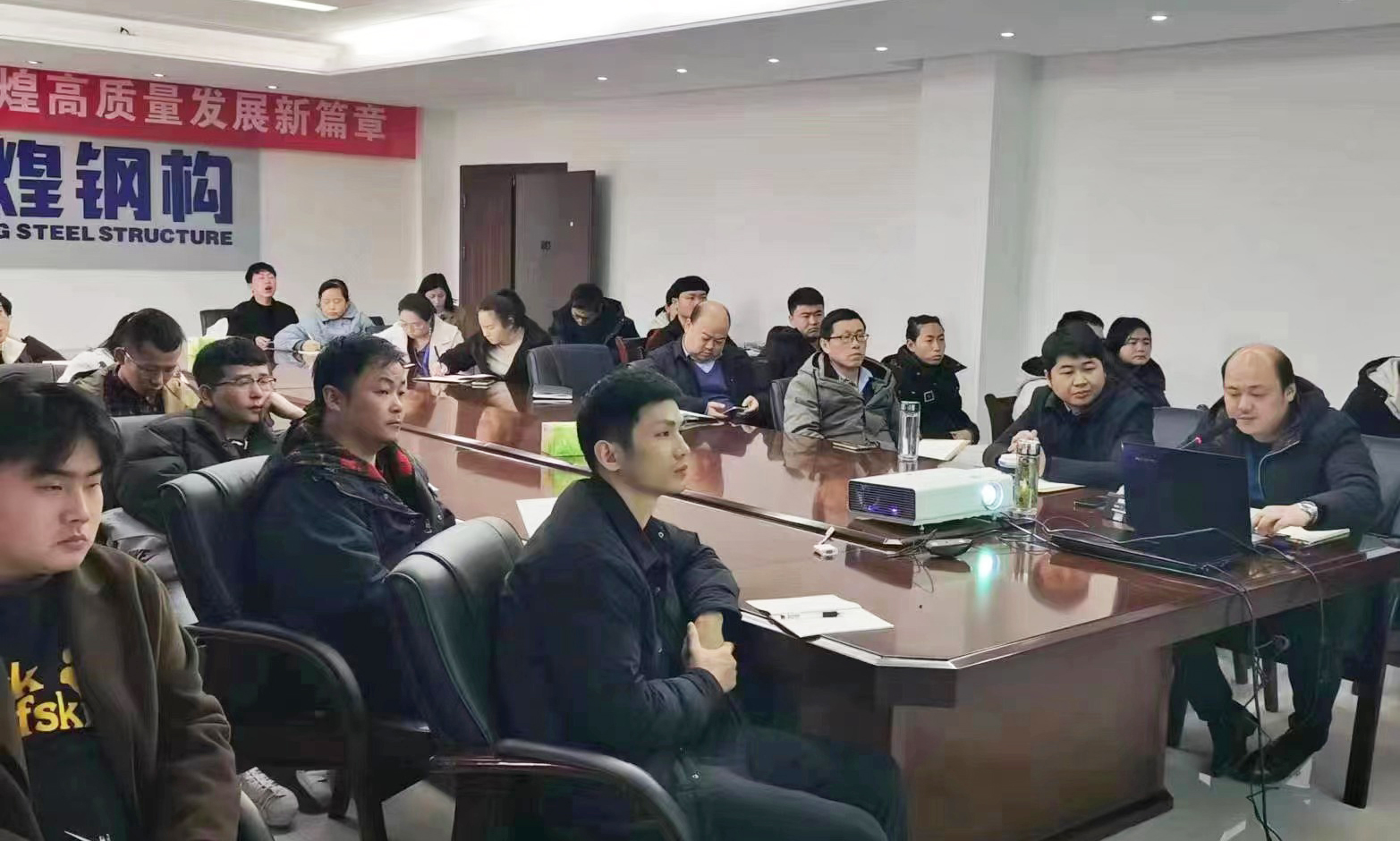 �۷���ʹ���-��Ӫ��ȫ,����һ·�ɳ�