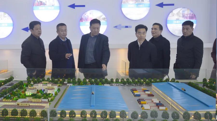 �۷���ʹ���-��Ӫ��ȫ,����һ·�ɳ�