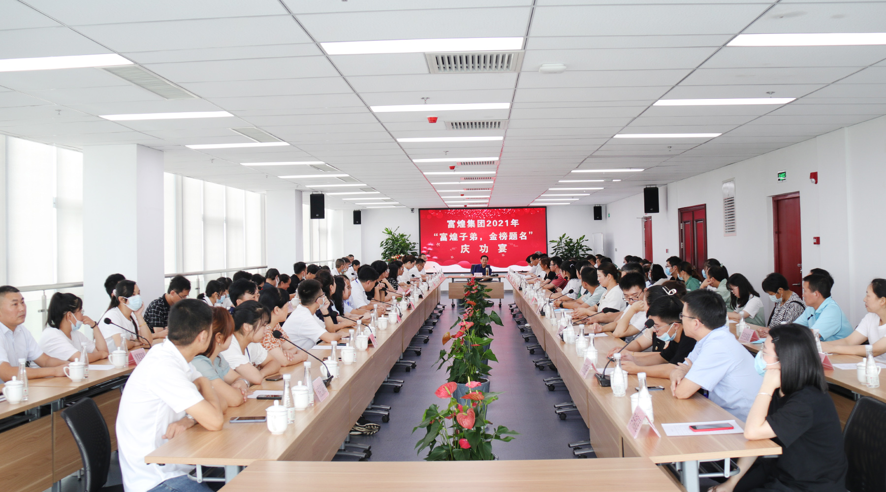 �۷���ʹ���-��Ӫ��ȫ,����һ·�ɳ�