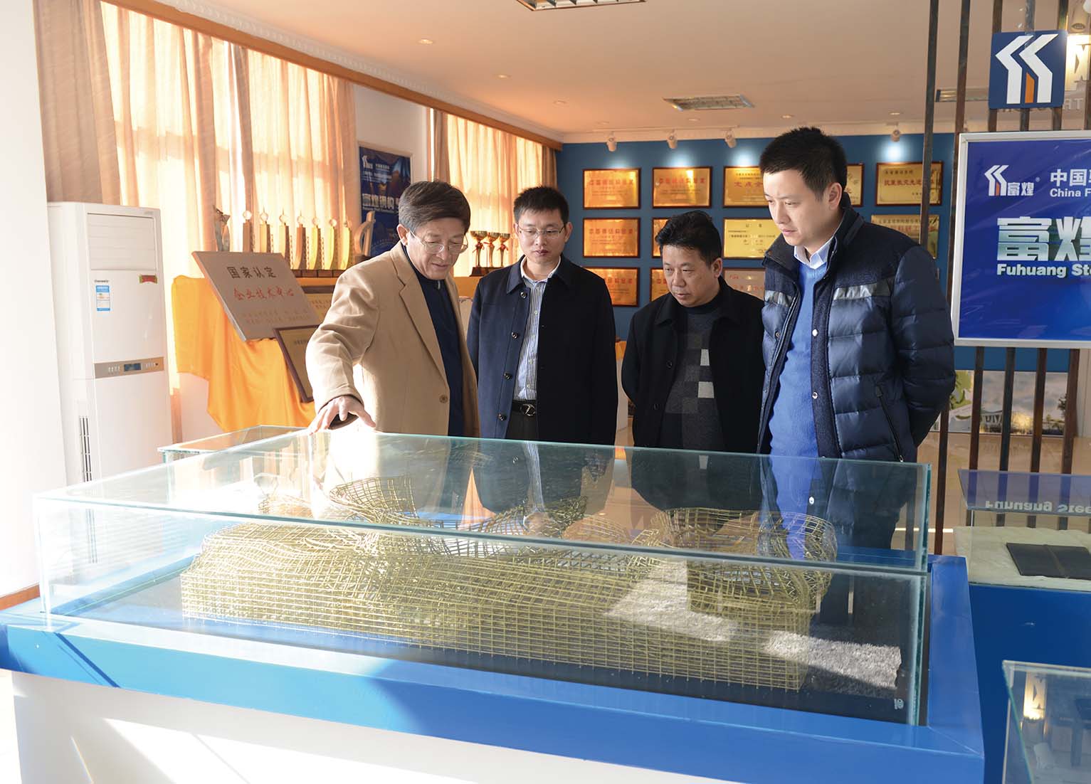 �۷���ʹ���-��Ӫ��ȫ,����һ·�ɳ�