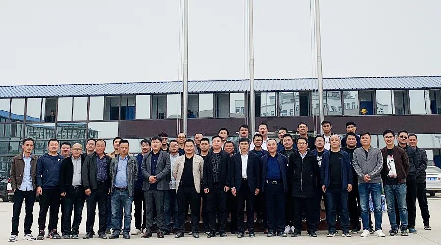 �۷���ʹ���-��Ӫ��ȫ,����һ·�ɳ�