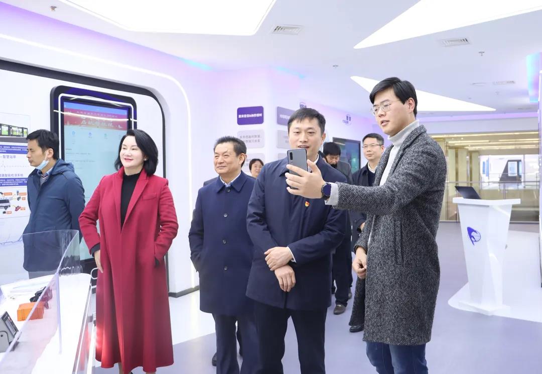 �۷���ʹ���-��Ӫ��ȫ,����һ·�ɳ�