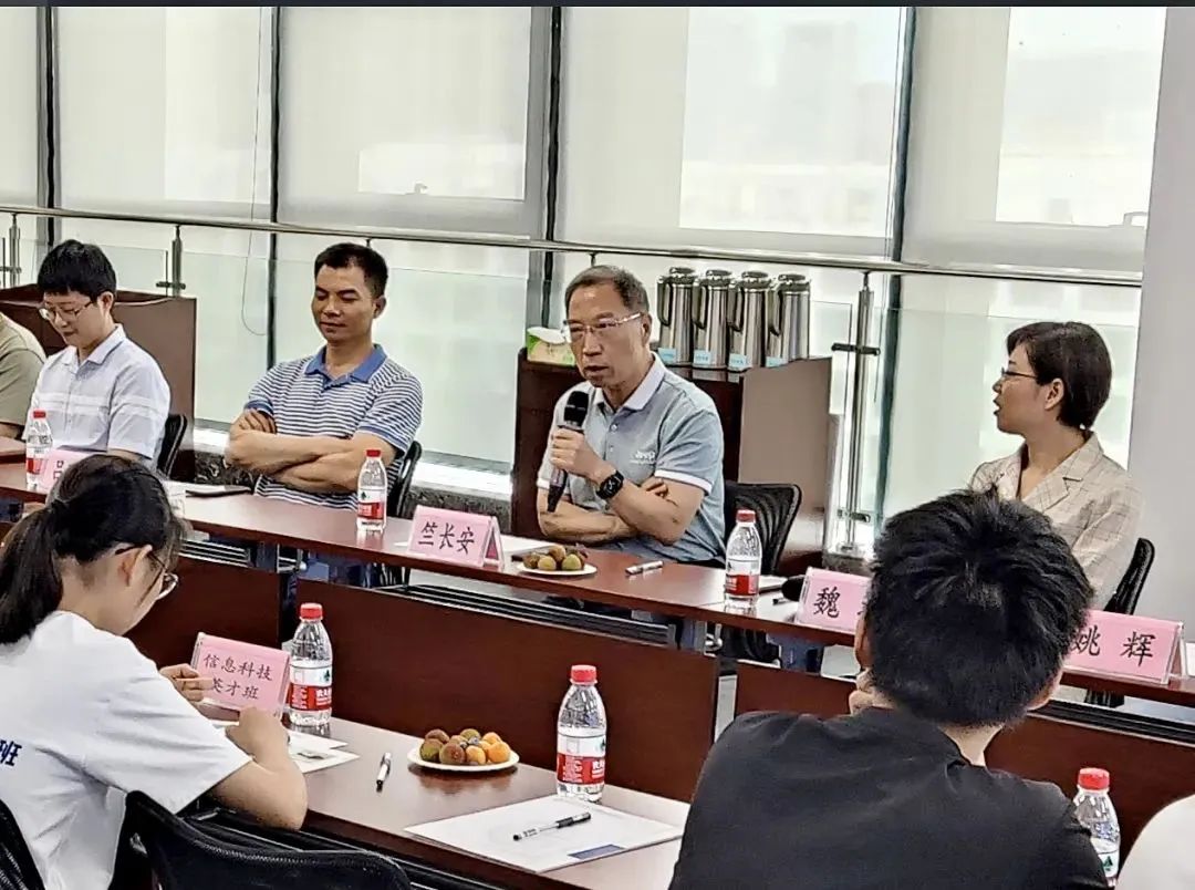 �۷���ʹ���-��Ӫ��ȫ,����һ·�ɳ�