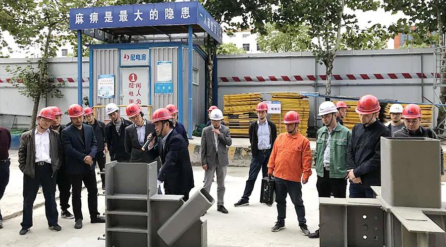 �۷���ʹ���-��Ӫ��ȫ,����һ·�ɳ�