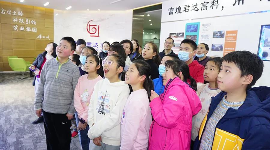 �۷���ʹ���-��Ӫ��ȫ,����һ·�ɳ�