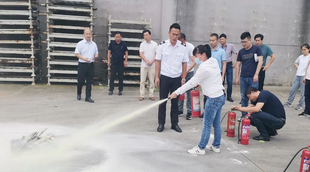 �۷���ʹ���-��Ӫ��ȫ,����һ·�ɳ�