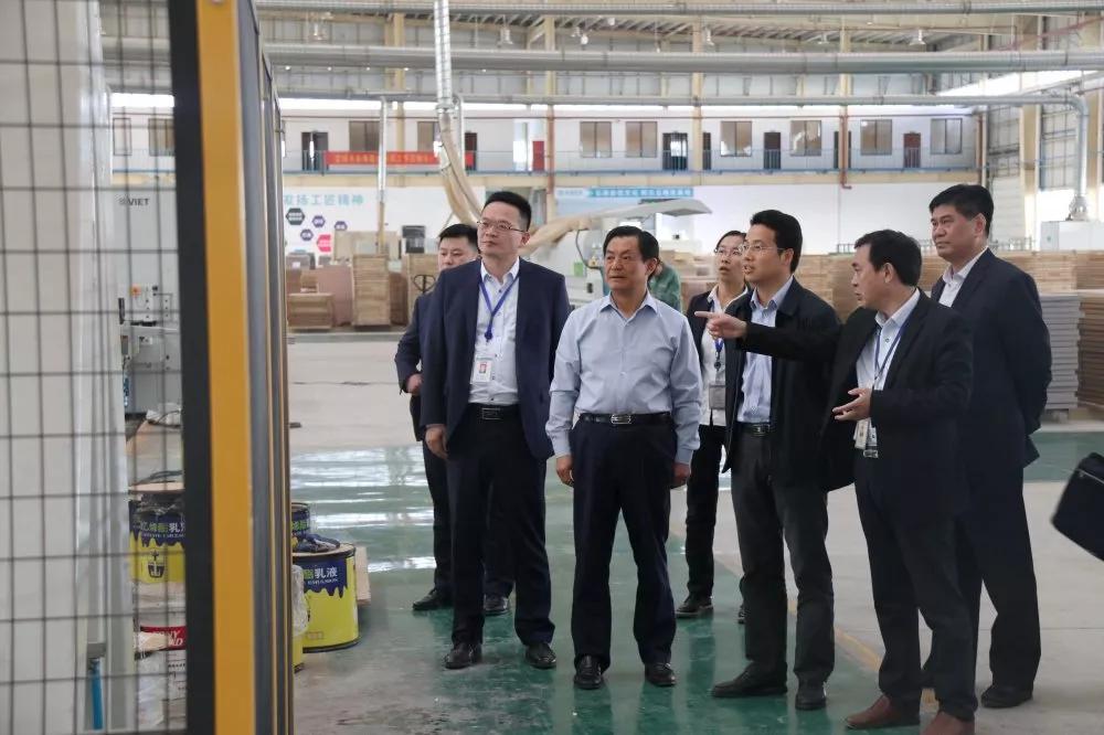 �۷���ʹ���-��Ӫ��ȫ,����һ·�ɳ�