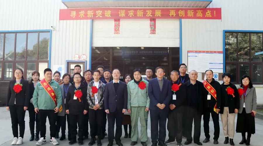 �۷���ʹ���-��Ӫ��ȫ,����һ·�ɳ�