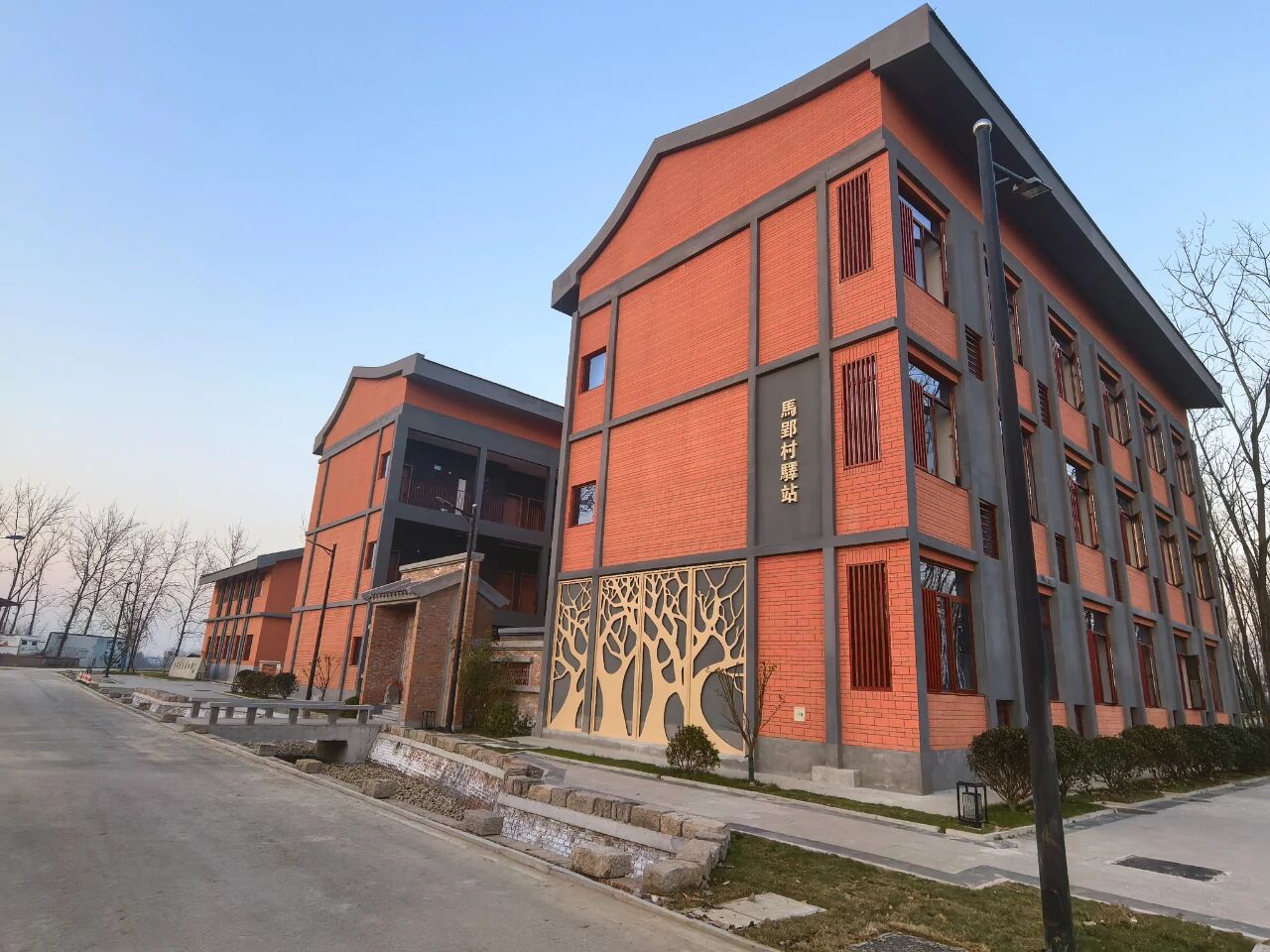 巅峰国际官网-钻营健全,你我一路成长